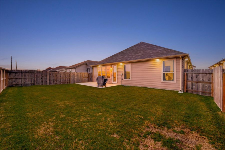 Exterior details and patio area of a home in , Fresno (Image 29).