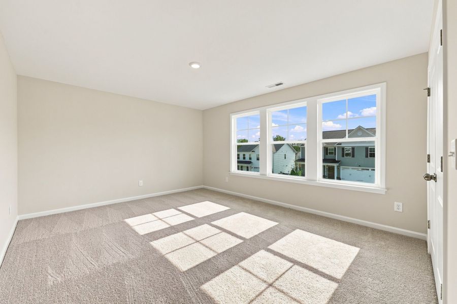 Spacious, unfurnished interior of a new home in Neill's Pointe, Angier (Image 24).