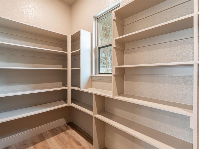 Walk in pantry