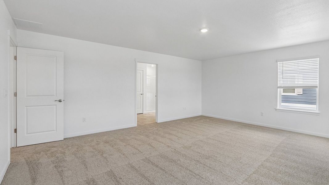 Spacious, unfurnished interior of a new home in Vantage, Berthoud (Image 29). Spacious, unfurnished interior of a new home in Vantage, Berthoud (Image 29).