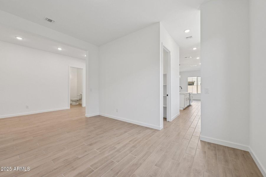 35-web-or-mls-E Stirrup St-S1212-035 35-web-or-mls-E Stirrup St-S1212-035