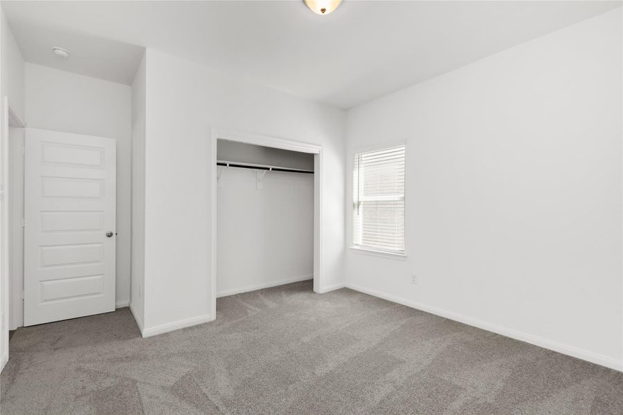 Spacious, unfurnished interior of a new home in Harmony Cove, Humble (Image 26).