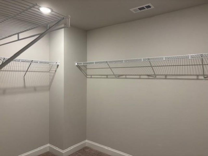 Spacious, unfurnished interior of a new home in Riversong, Duluth (Image 18).