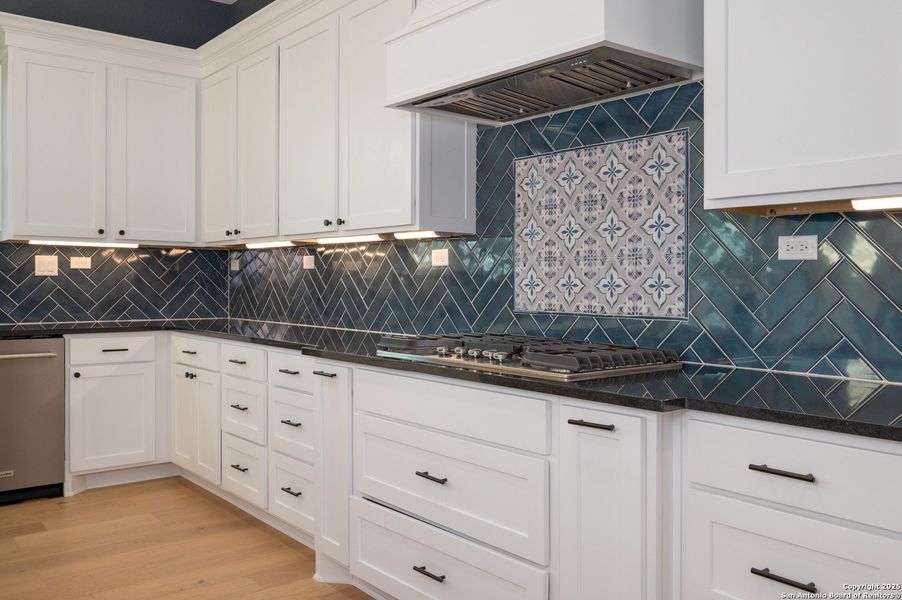 Furnished interior view inside a new home in , New Braunfels (Image 12).