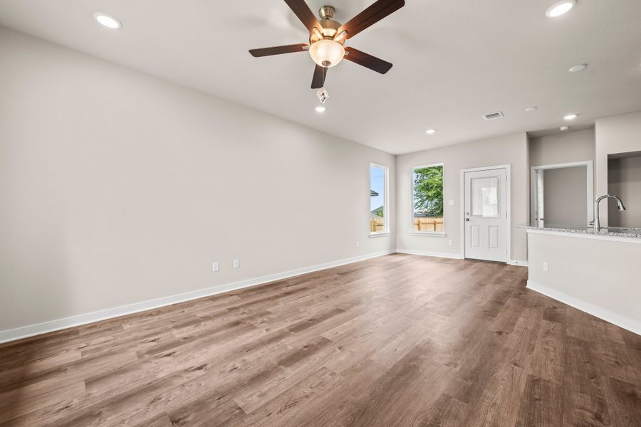 Spacious, unfurnished interior of a new home in The Village at Elm Creek, Troy (Image 6). Spacious, unfurnished interior of a new home in The Village at Elm Creek, Troy (Image 6).