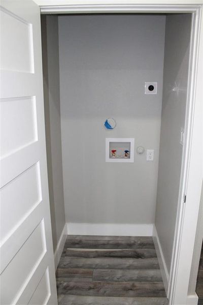 Spacious, unfurnished interior of a new home in , Alvord (Image 17).