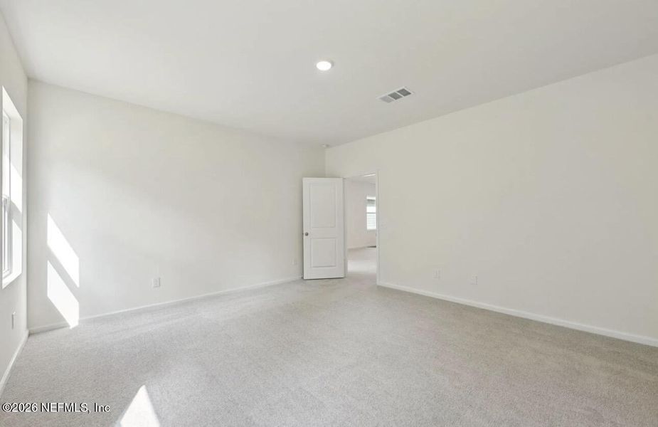 Spacious, unfurnished interior of a new home in , Palm Coast (Image 13).