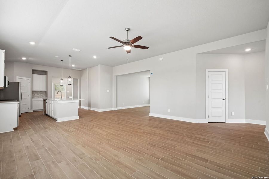 Spacious, unfurnished interior of a new home in Stetson Ridge, Marion (Image 22).