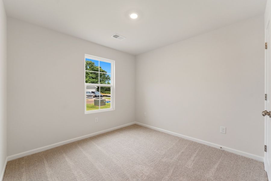 Spacious, unfurnished interior of a new home in Evergreen, Spartanburg (Image 13). Spacious, unfurnished interior of a new home in Evergreen, Spartanburg (Image 13).