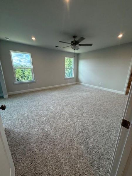 Image 24 of a home in Sierra Creek.