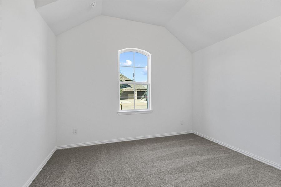 Spacious, unfurnished interior of a new home in Beamer Villas, Friendswood (Image 19).
