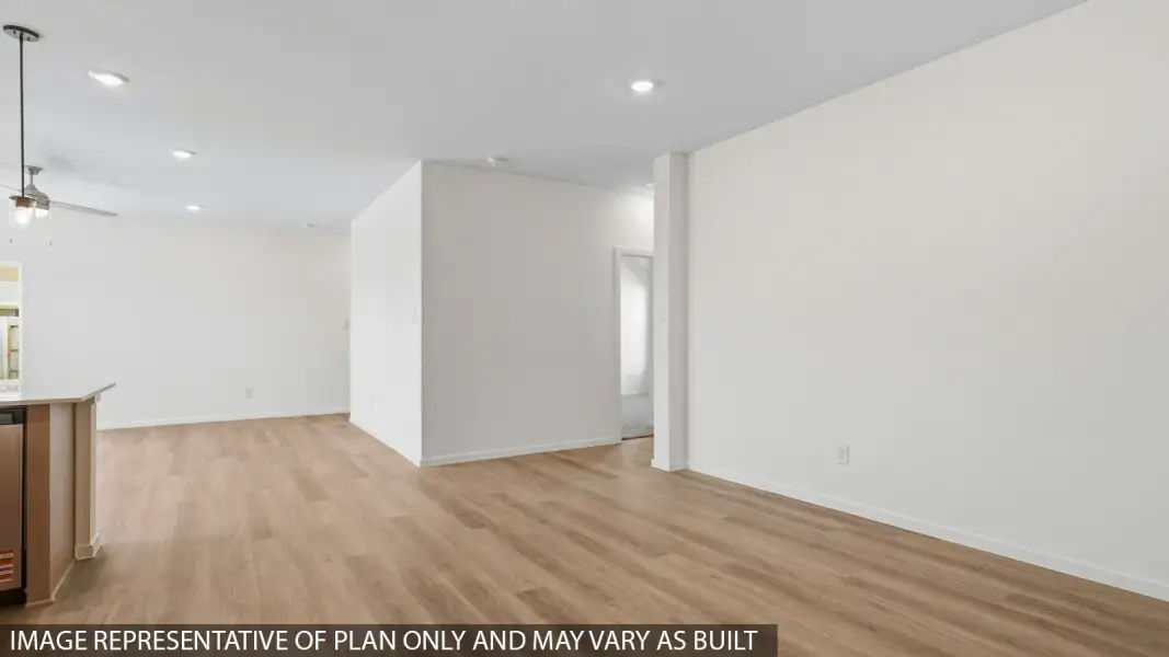 Spacious, unfurnished interior of a new home in Rushing Waters, Katy (Image 11).