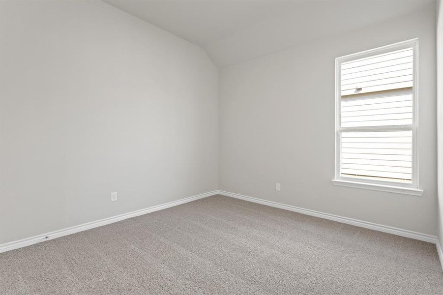Spacious, unfurnished interior of a new home in Rocky Creek Crossing, Fort Worth (Image 18). Spacious, unfurnished interior of a new home in Rocky Creek Crossing, Fort Worth (Image 18).
