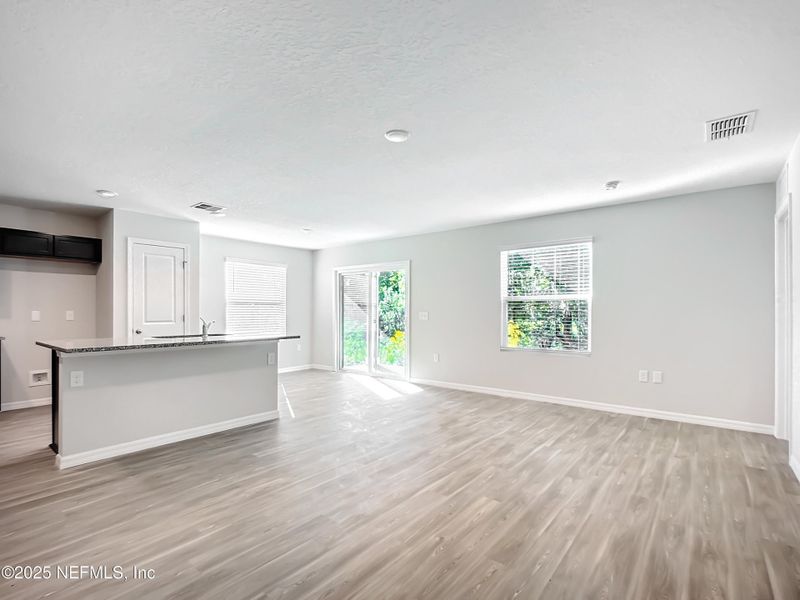 Image 21 of a home in .