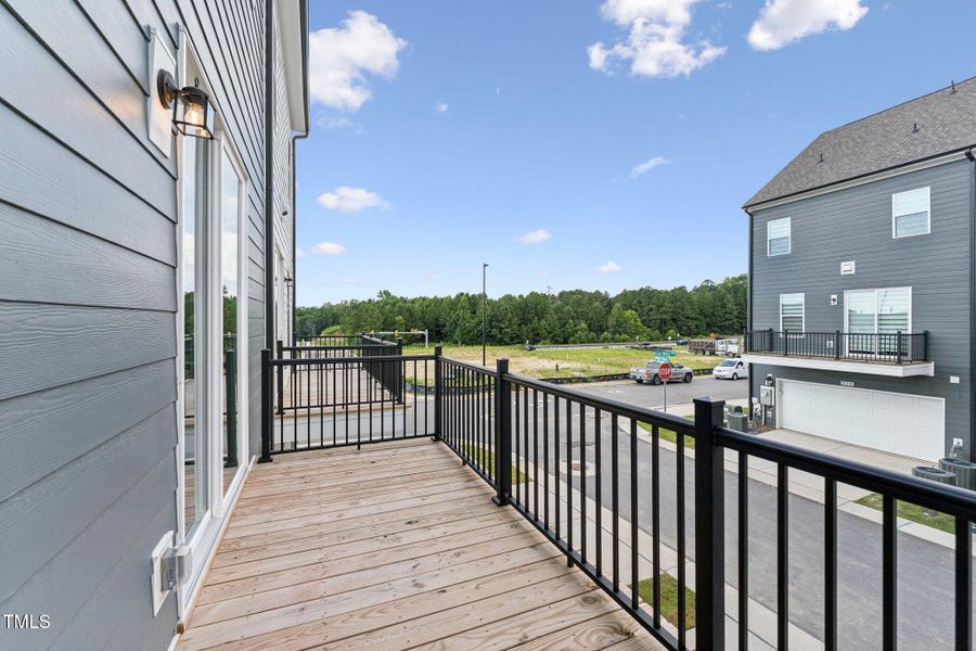 2-web-or-mls-DSC09174 2-web-or-mls-DSC09174