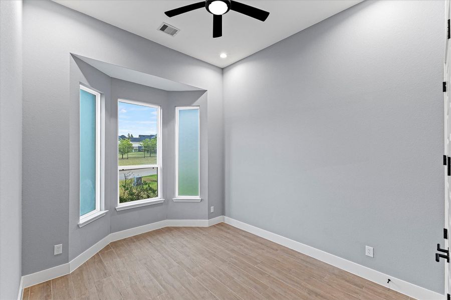 Spacious, unfurnished interior of a new home in , Montgomery (Image 23).