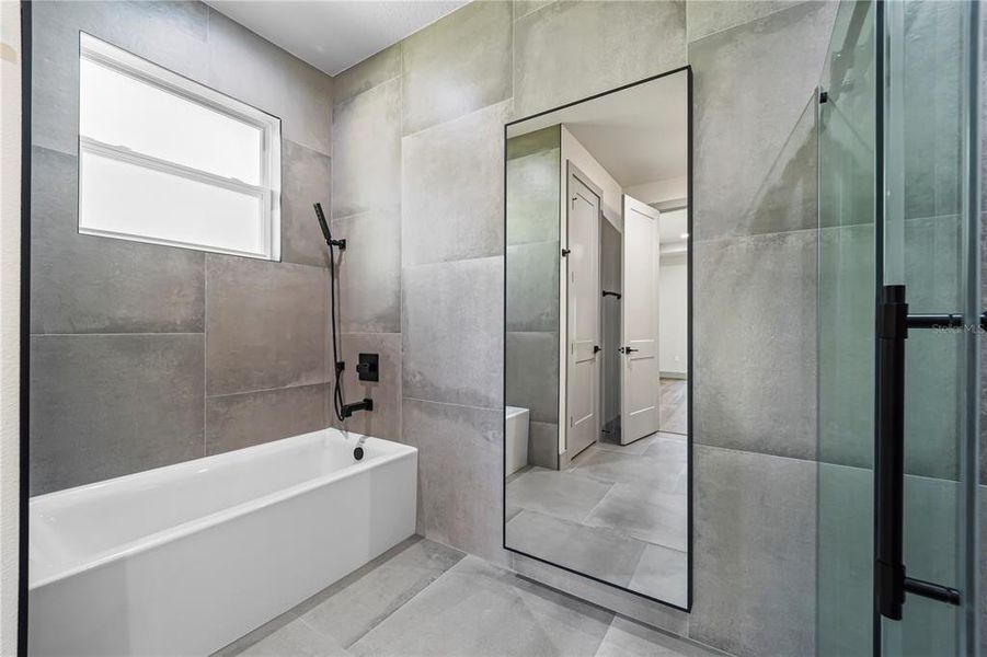 Furnished interior view inside a new home in , Palm Coast (Image 5).