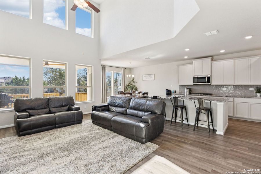 Furnished interior view inside a new home in Ventana, Bulverde (Image 12).