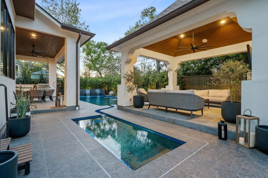 Exterior details and patio area of a home in , Houston (Image 22).