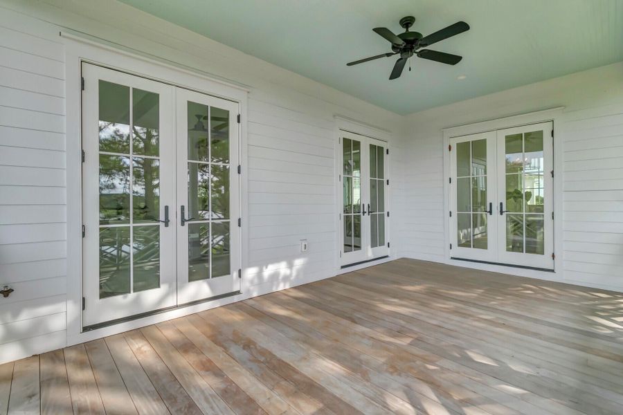 Exterior details and patio area of a home in , Johns Island (Image 3).