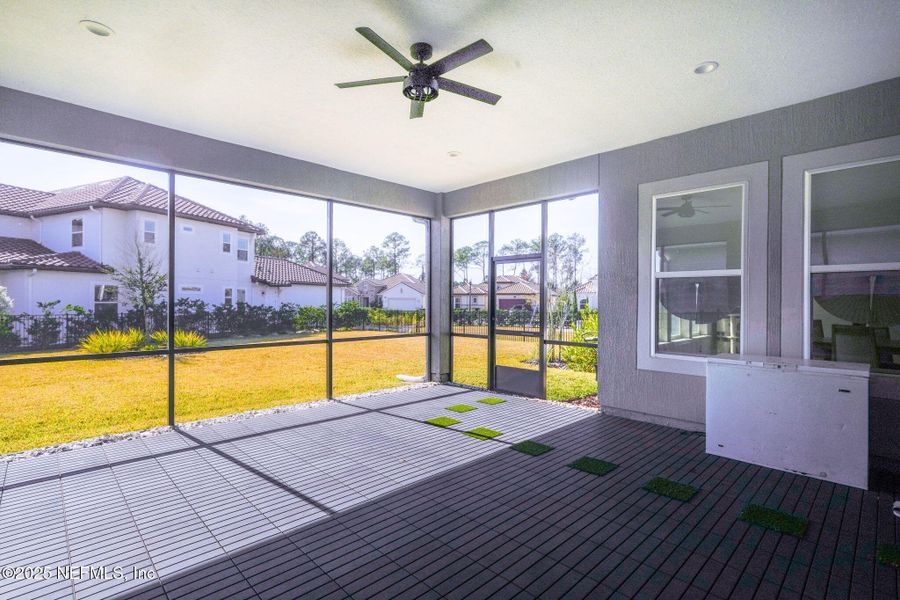 Exterior details and patio area of a home in Tamaya, Jacksonville (Image 29).