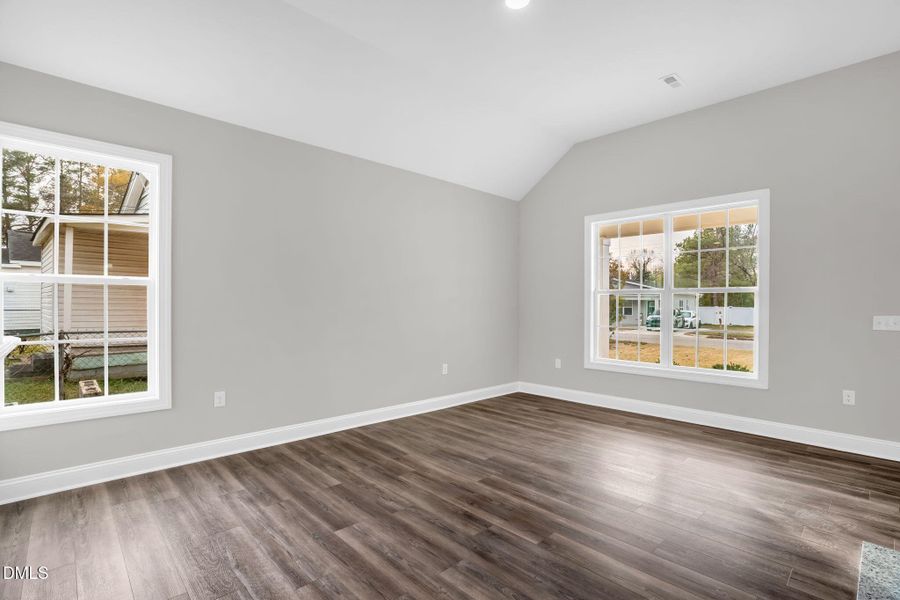 6-web-or-mls-701 East St-6 6-web-or-mls-701 East St-6