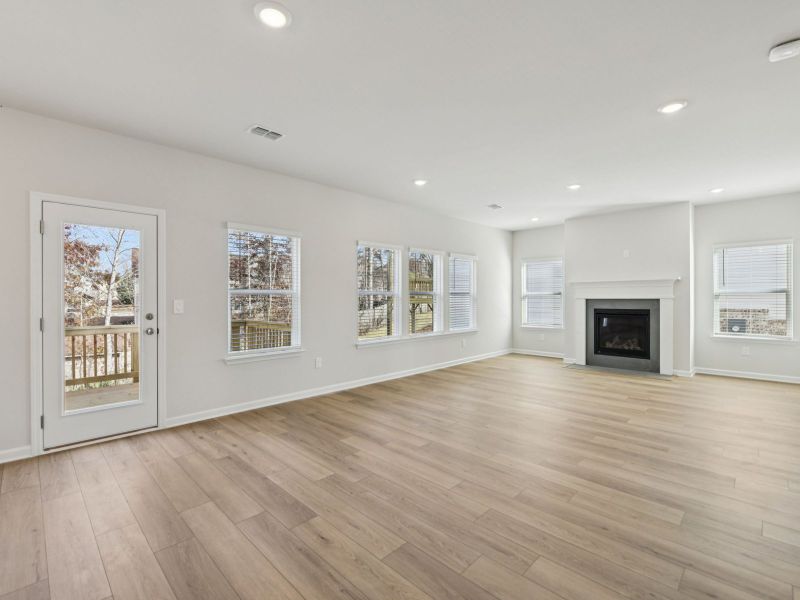 Spacious, unfurnished interior of a new home in Harmony Manor, Fairburn (Image 13).