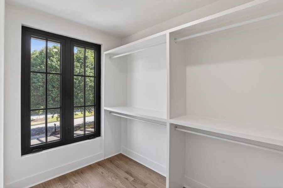 Spacious, unfurnished interior of a new home in , Roswell (Image 55).