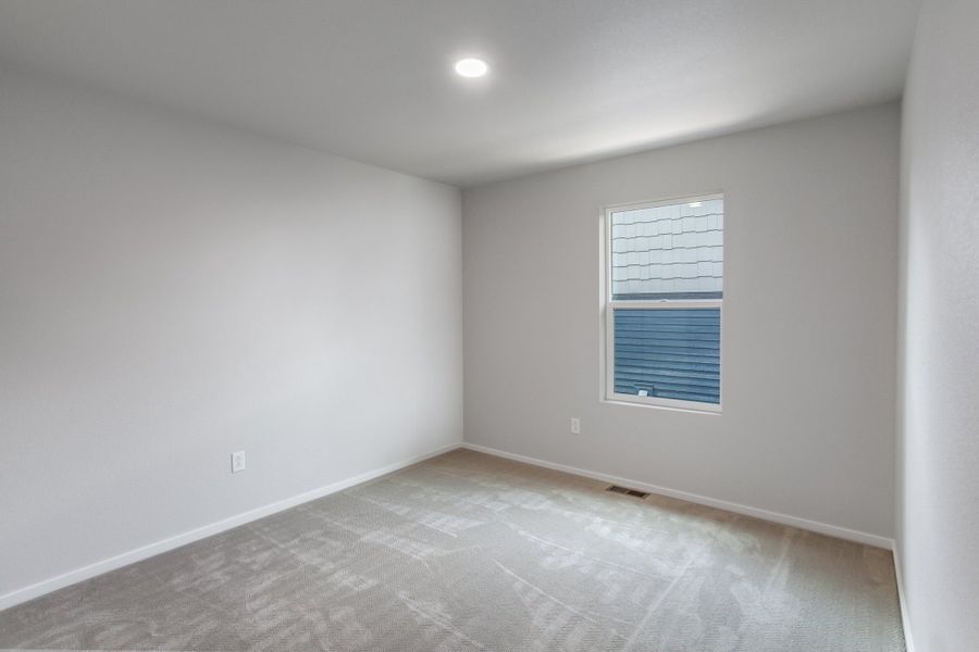 Spacious, unfurnished interior of a new home in Trailside, Timnath (Image 23).
