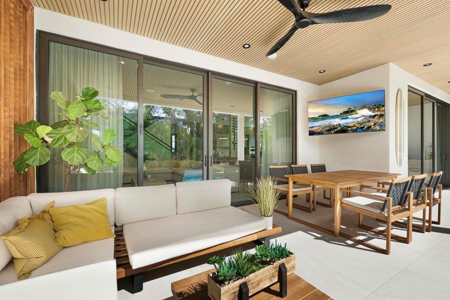 Exterior details and patio area of a home in , Fort Lauderdale (Image 34).