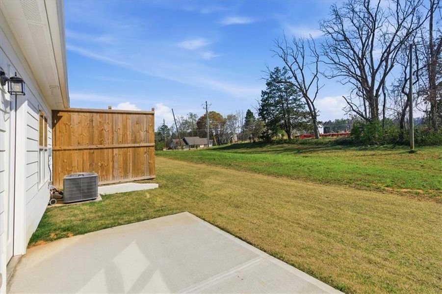 Exterior details and patio area of a home in Silver Leaf, Dawsonville (Image 3).