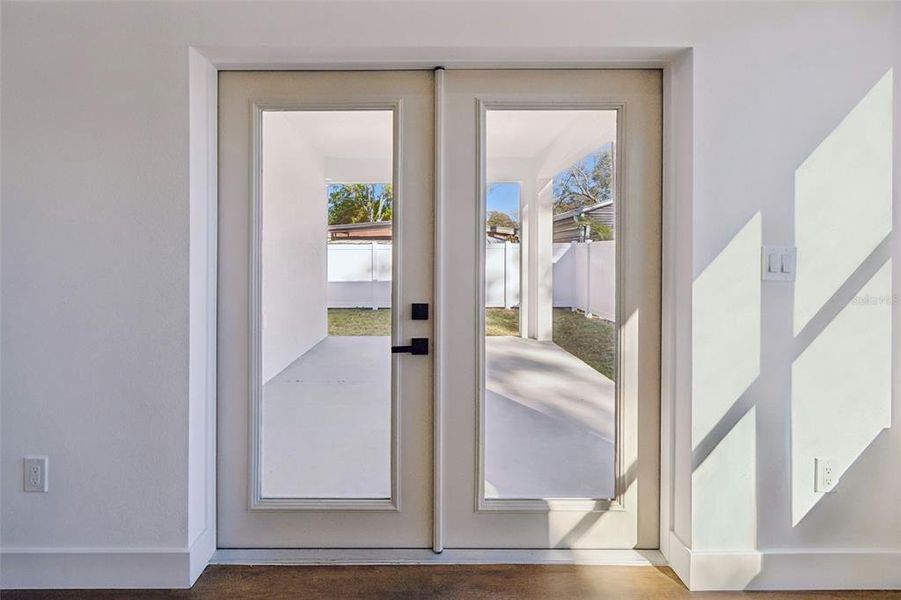 Spacious, unfurnished interior of a new home in , St. Petersburg (Image 49). Spacious, unfurnished interior of a new home in , St. Petersburg (Image 49).