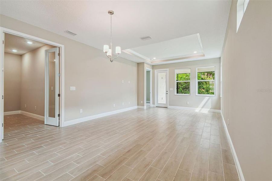 Spacious, unfurnished interior of a new home in Fairway Pointe - 55+ Villa Community, Sun City Center (Image 11).