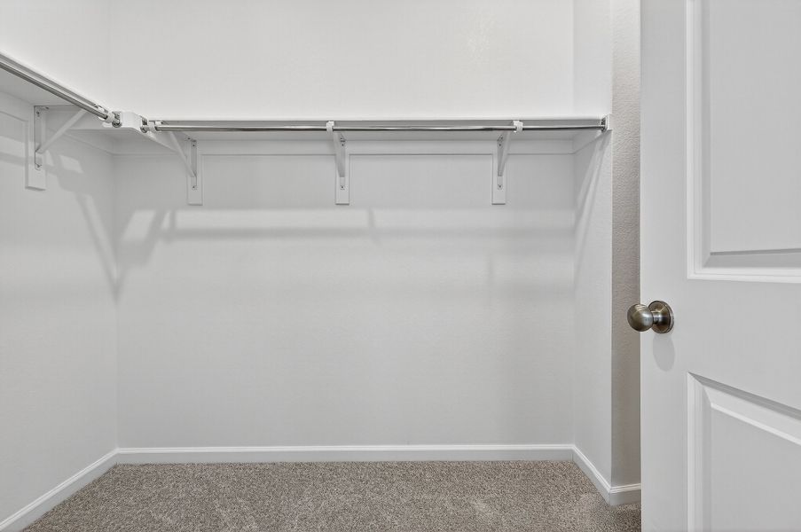 Spacious, unfurnished interior of a new home in Trailstone, Arvada (Image 20).