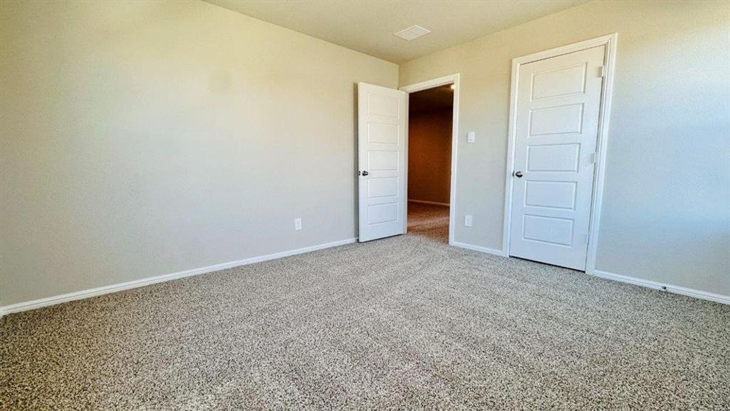 Spacious, unfurnished interior of a new home in Orchard Village, Fort Worth (Image 15). Spacious, unfurnished interior of a new home in Orchard Village, Fort Worth (Image 15).