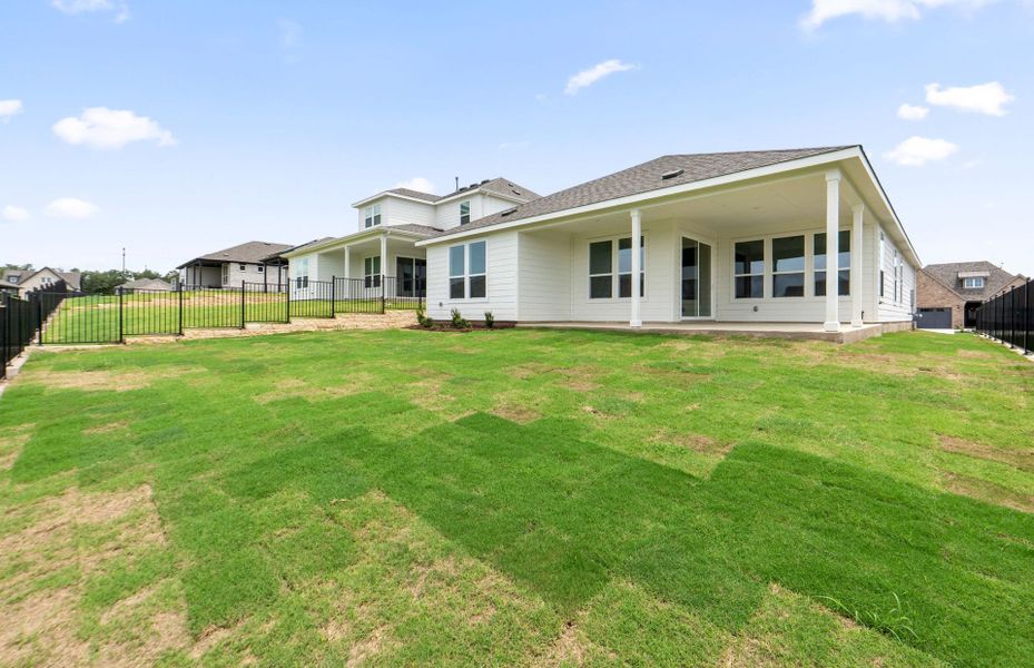Exterior details and patio area of a home in Sun City Texas, Georgetown (Image 22).