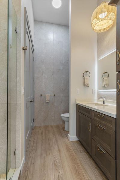 Barn Apartment Full Bath