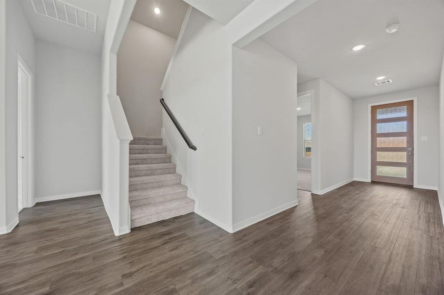 4-web-or-mls-609-bonnie-rose-ln