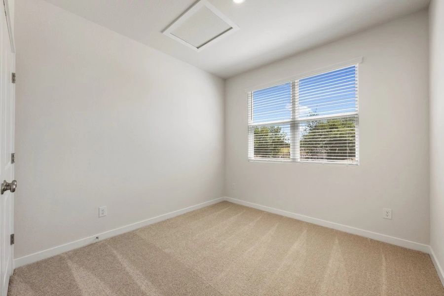Spacious, unfurnished interior of a new home in Patterson Ranch, Georgetown (Image 14).