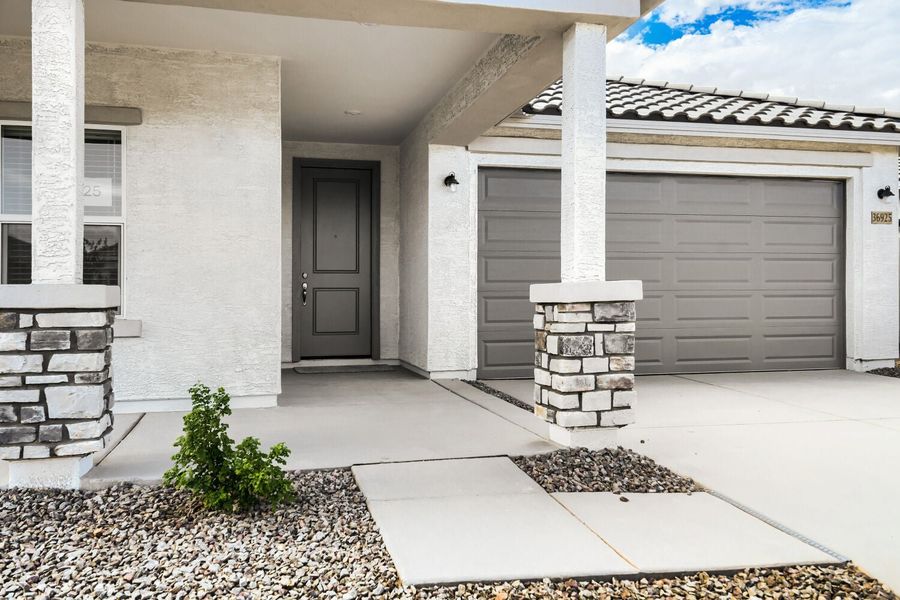 New Home in Maricopa, AZ.  - Slide 4