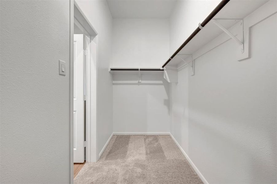 Spacious, unfurnished interior of a new home in Lane Ranch, Sanger (Image 35).