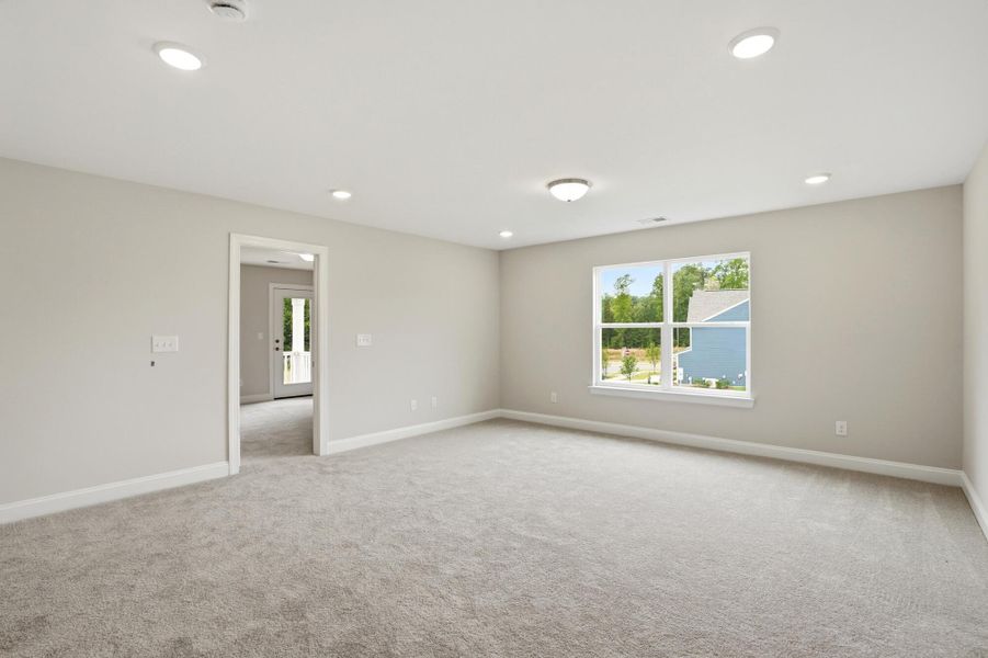 Spacious, unfurnished interior of a new home in Enclave at Riverdale, Huntersville (Image 23).