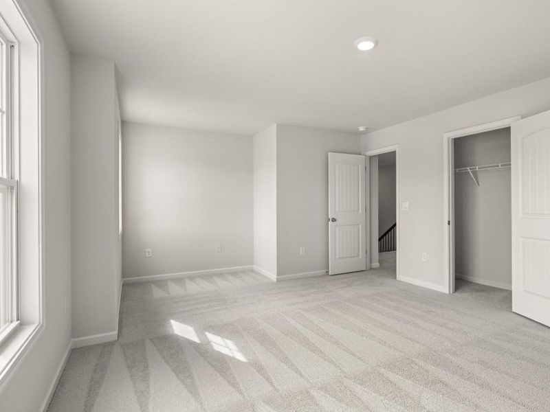 Spacious, unfurnished interior of a new home in Haven Abbey, Cumming (Image 32).