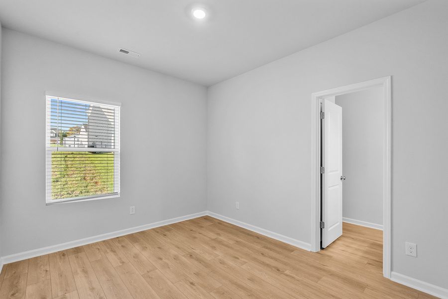Spacious, unfurnished interior of a new home in Hanes Lake, Winston-Salem (Image 27). Spacious, unfurnished interior of a new home in Hanes Lake, Winston-Salem (Image 27).