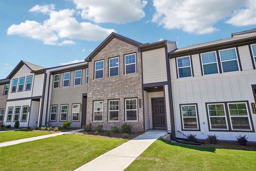 Front Exterior of Townhome Building Front Exterior of Townhome Building