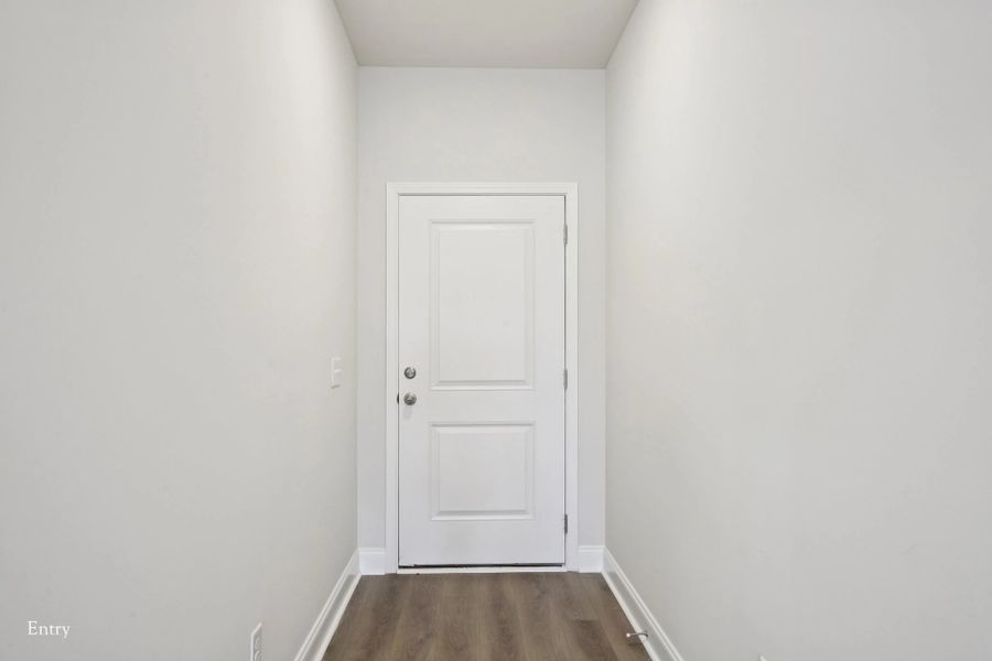 Spacious, unfurnished interior of a new home in Cades Bluff, Lebanon (Image 12).