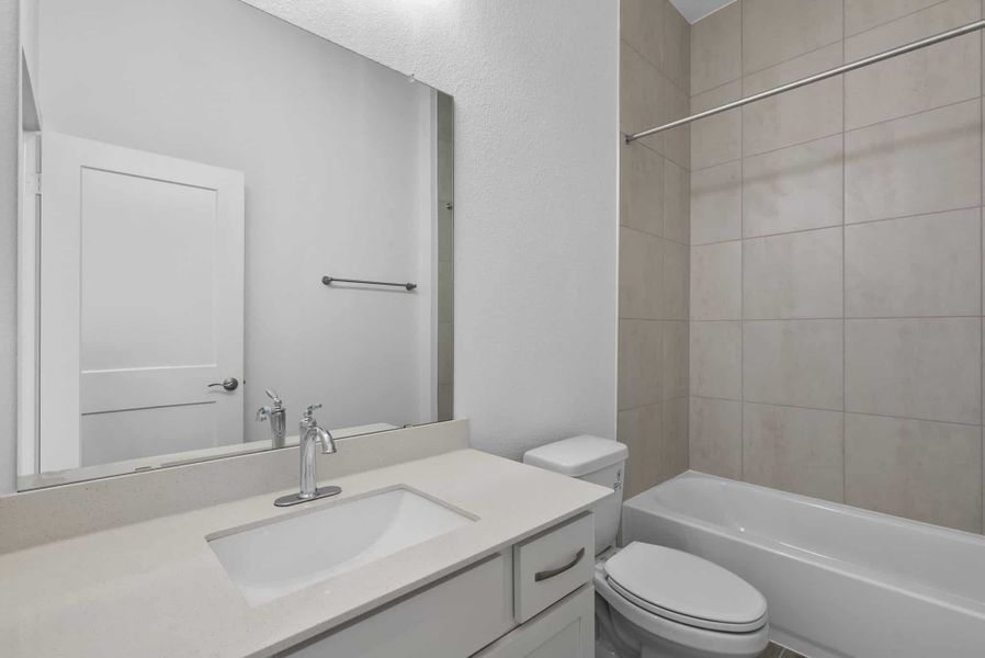 Furnished interior view inside a new home in Attwater, Waller (Image 11).