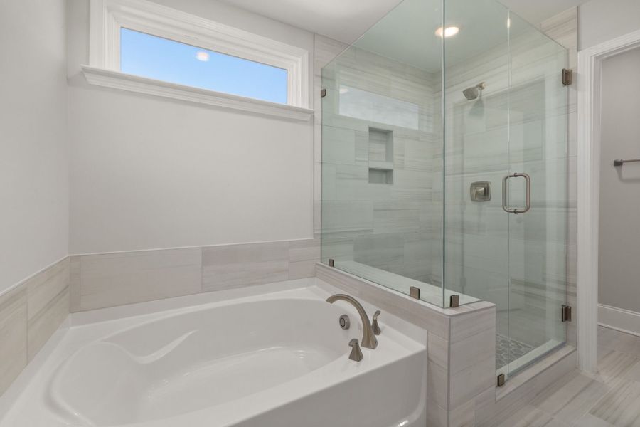 Representative furnished interior of a home built from the Continental by Pulte Homes in Everbrook, Angier (Image 25).