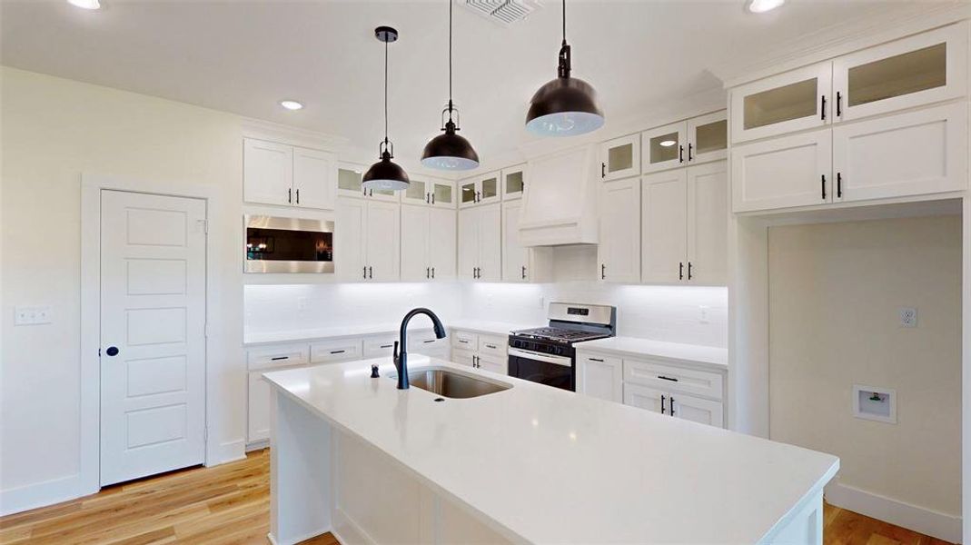 Furnished interior view inside a new home in , Bullard (Image 19).