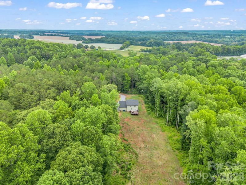 Natural landscape and outdoor views near in Lincolnton (Image 41). Natural landscape and outdoor views near in Lincolnton (Image 41).